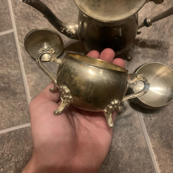 3 piece Vintage Tea Coffee Silverplated Victorian Rose Wm Rogers Creamer Sugar - Picture 6 of 11